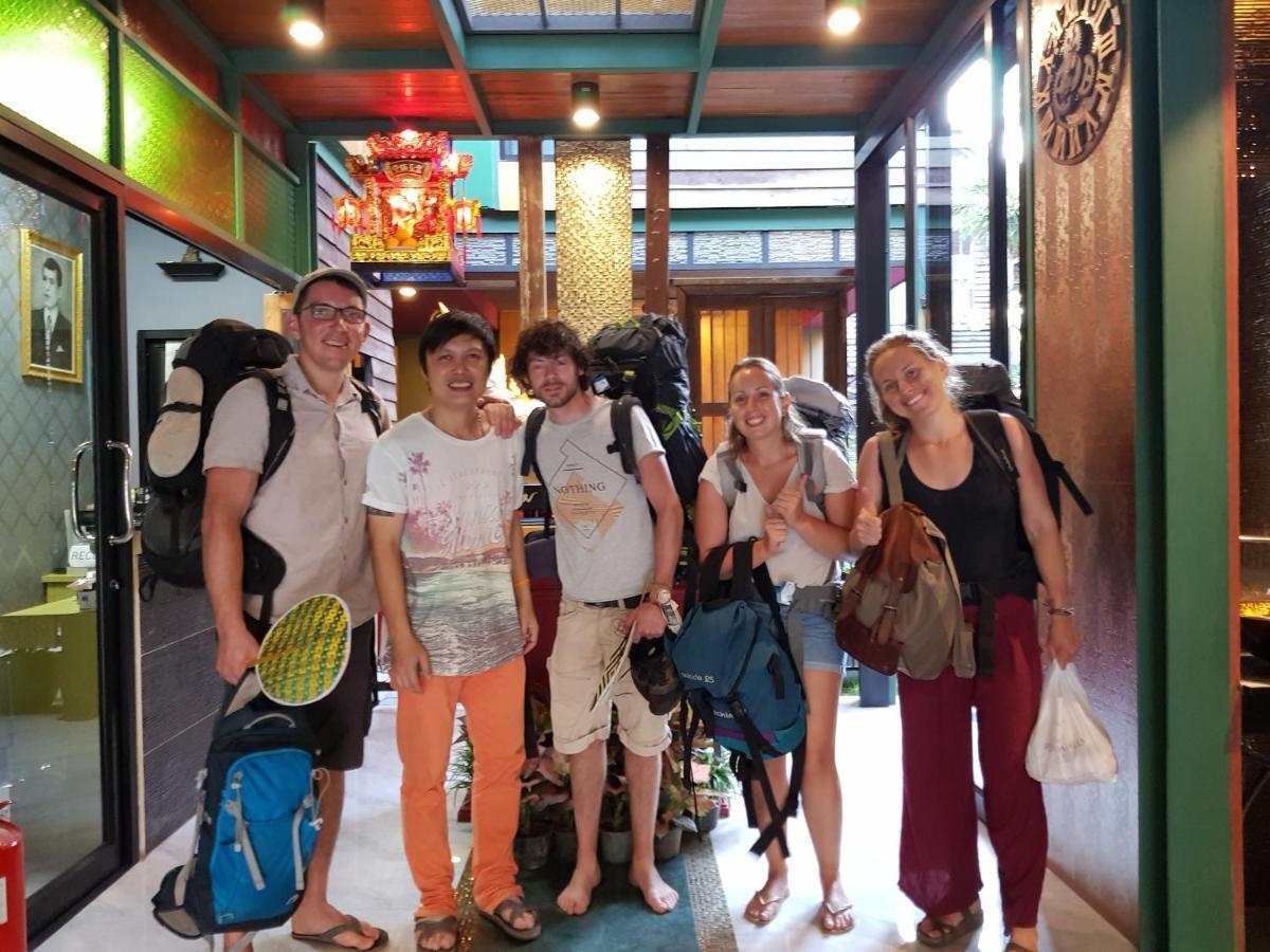 Tepbunthom Hostel Bangkok Ngoại thất bức ảnh